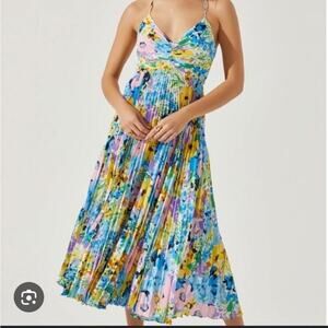 ASTR the‎ Label Blythe Floral Plisse Midi Dress in Bright Floral Multi Pleats